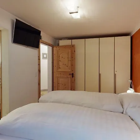 Crusch 4.1 * סמדן