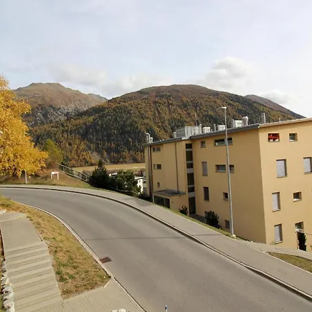 Crusch 4.1 Apartamento Samedan